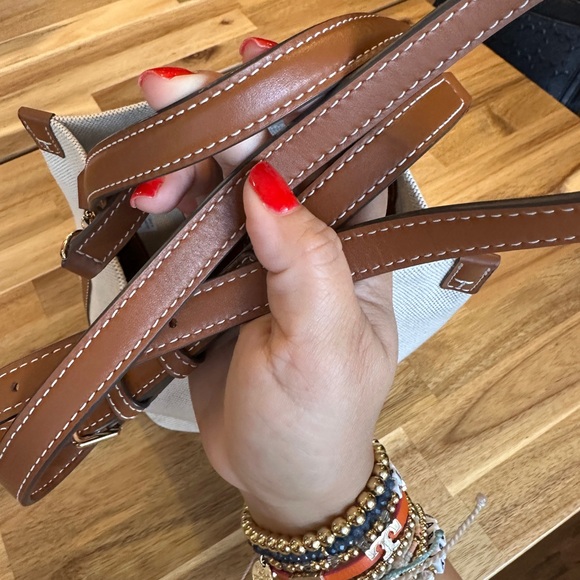 Tory Burch Blake canvas bucket Bag - Picture 7 of 12